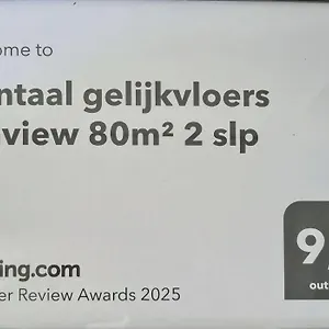Frontaal Gelijkvloers Seaview 80m² 2 Slp Apartment