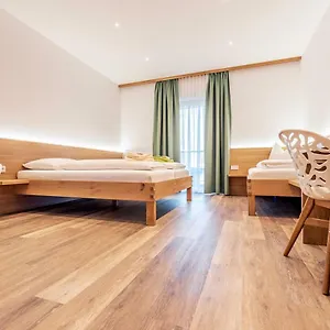 *** Oda ve Kahvaltı Floeckner Avusturya